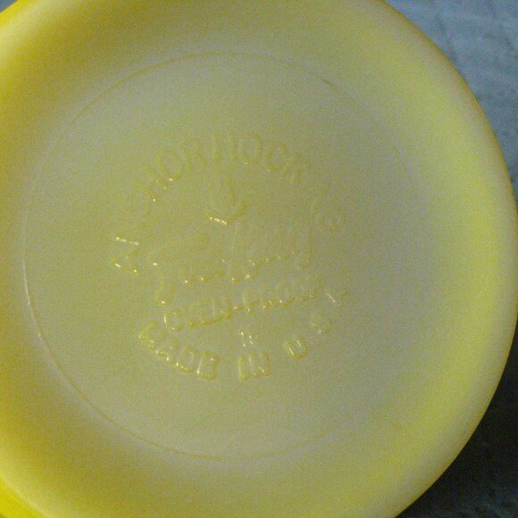 Fire King Vintage Yellow 5" Glass Cereal Bowl - Picture 7 of 8